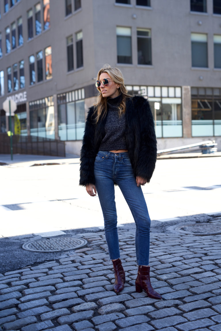 The Best High Waisted Jeans & Cropped Sweater - Lisa D CahueLisa D Cahue